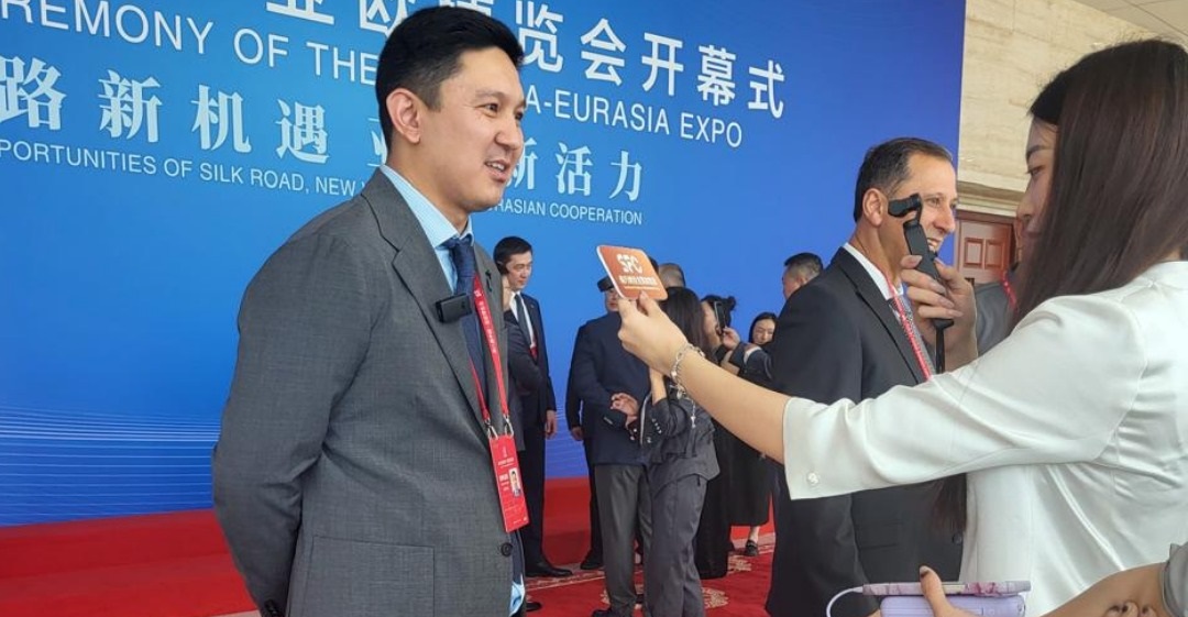 Проведена встреча с руководством компании «Синьцзянская промышленная инвестиционная компания Дадао»